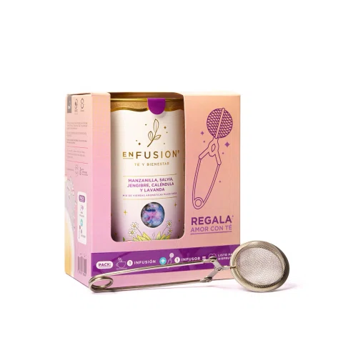 Pack rosado de infusión con colador metálico.